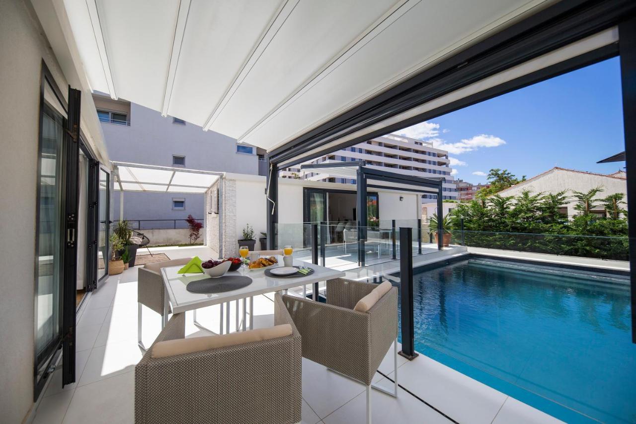 First Apartment Zadar Exterior photo