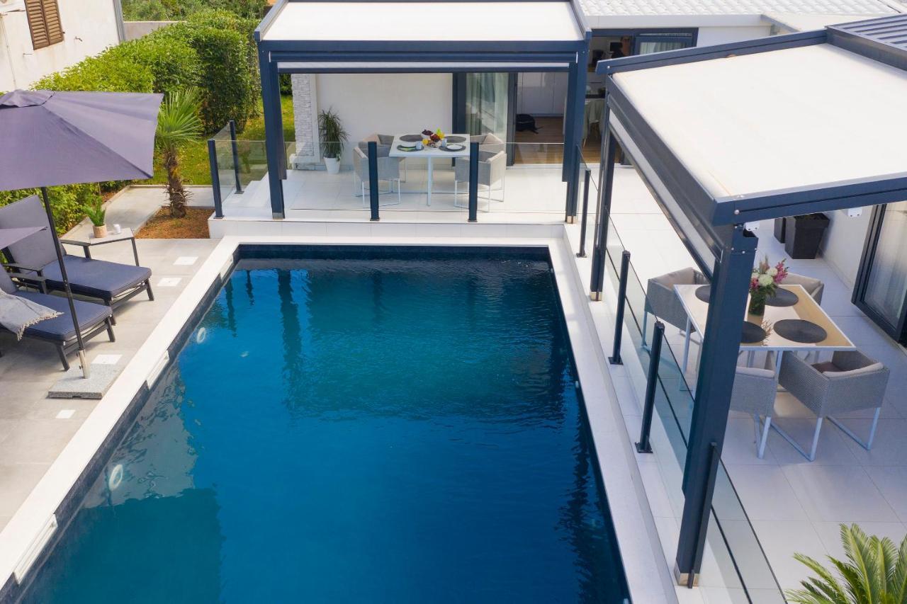 First Apartment Zadar Exterior photo