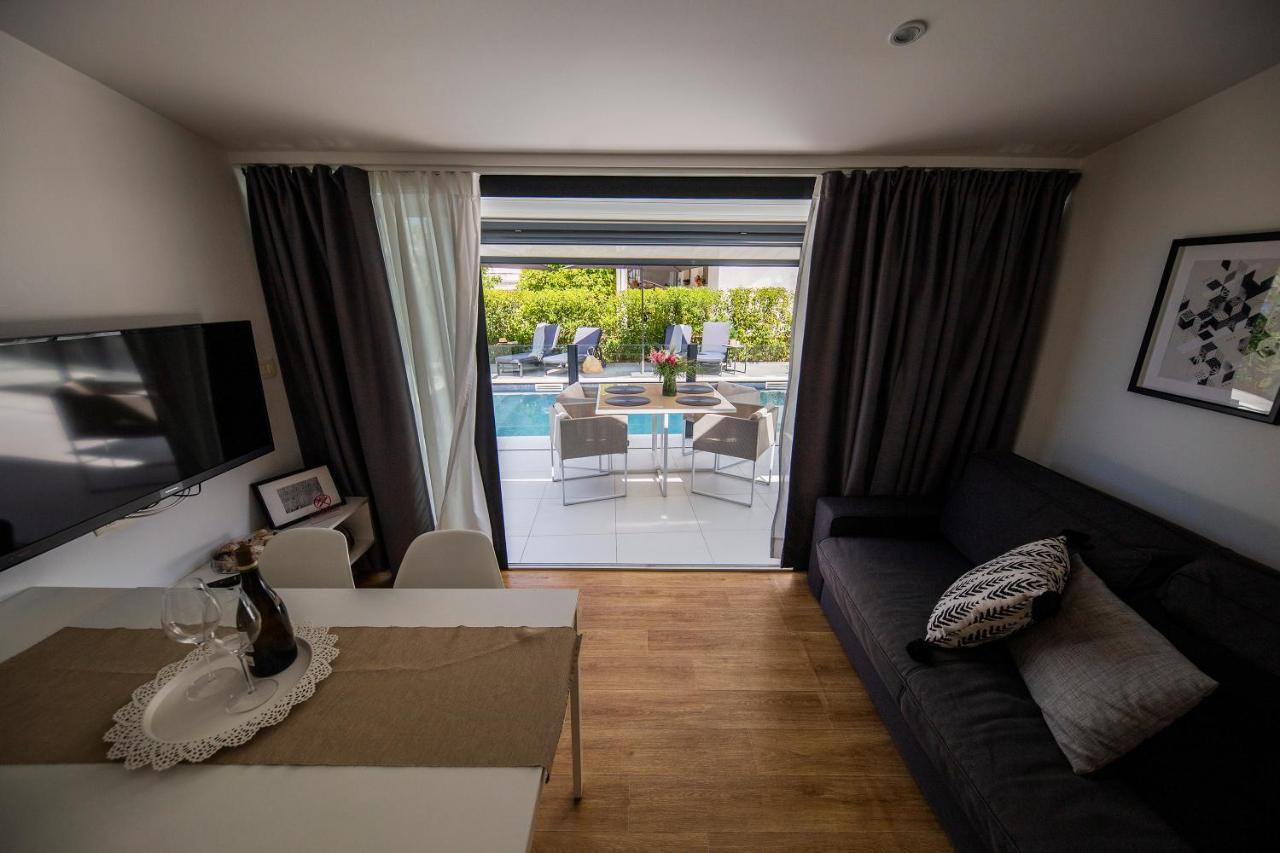 First Apartment Zadar Exterior photo