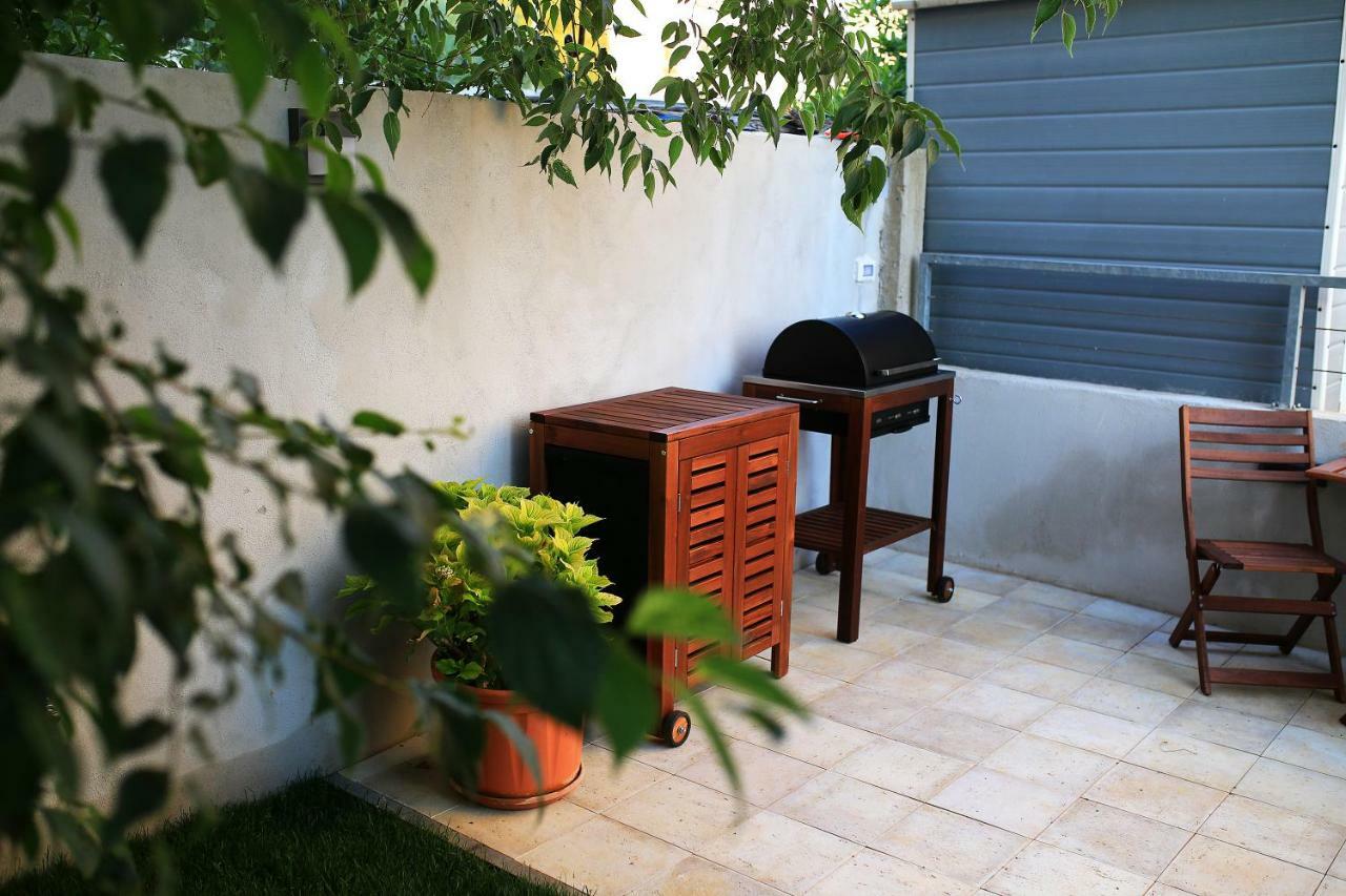 First Apartment Zadar Exterior photo