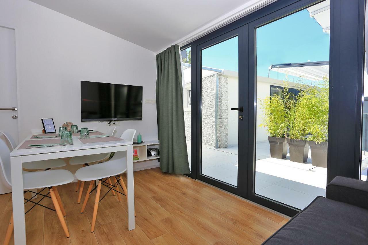 First Apartment Zadar Exterior photo
